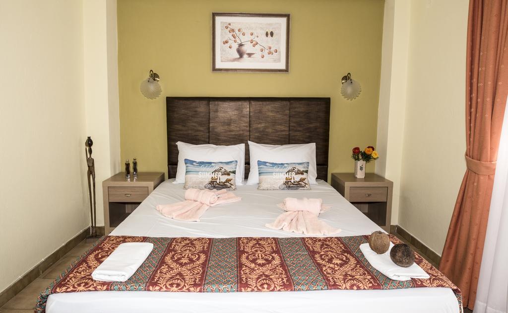 פראליה דיוניסיו Dionisos Palms Apartments מראה חיצוני תמונה